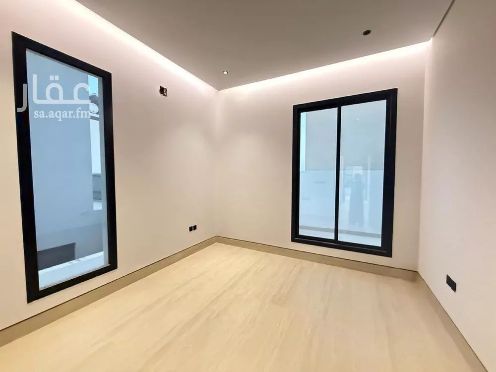 5 bedroom villa in Al Mahdiyyah 5
