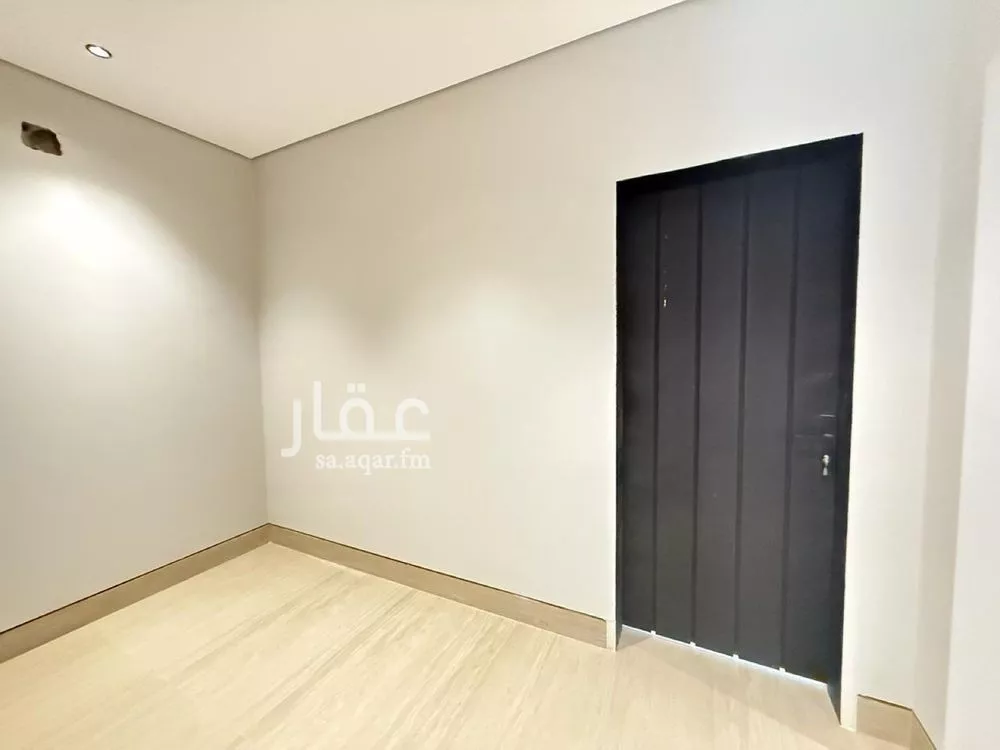 5 bedroom villa in Al Mahdiyyah 10