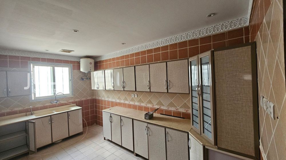3 bedroom villa in Granada, Riyadh 20
