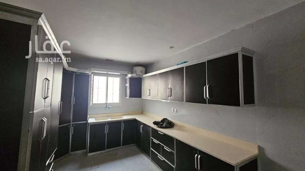9 bedroom apartment in Granada 15