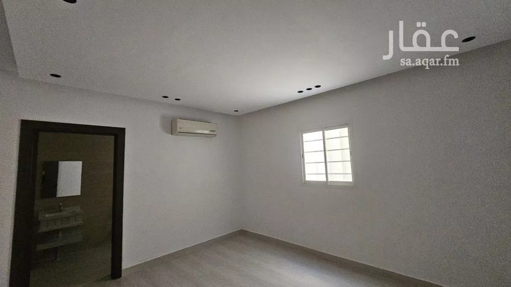 9 bedroom apartment in Granada 8