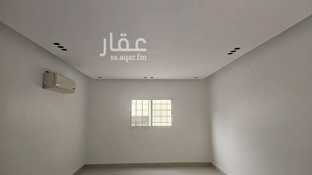 9 bedroom apartment in Granada 10