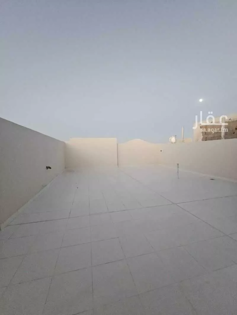 4 bedroom villa in Al Uraija Al Gharbiyah 14