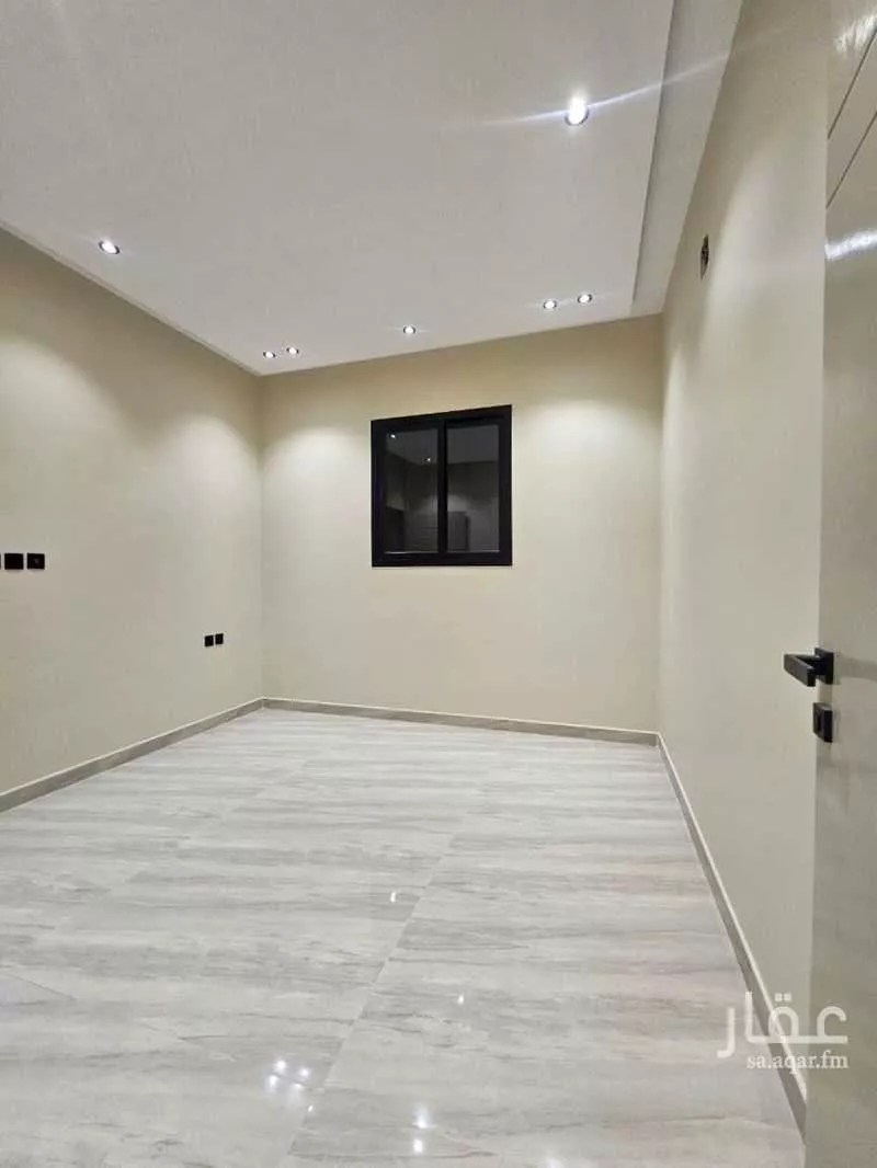 4 bedroom villa in Al Uraija Al Gharbiyah 18