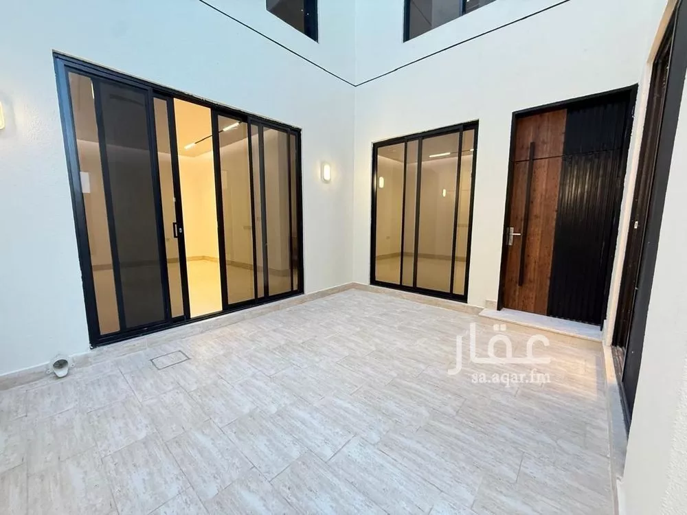 6 bedroom villa in Al Mahdiyyah 2