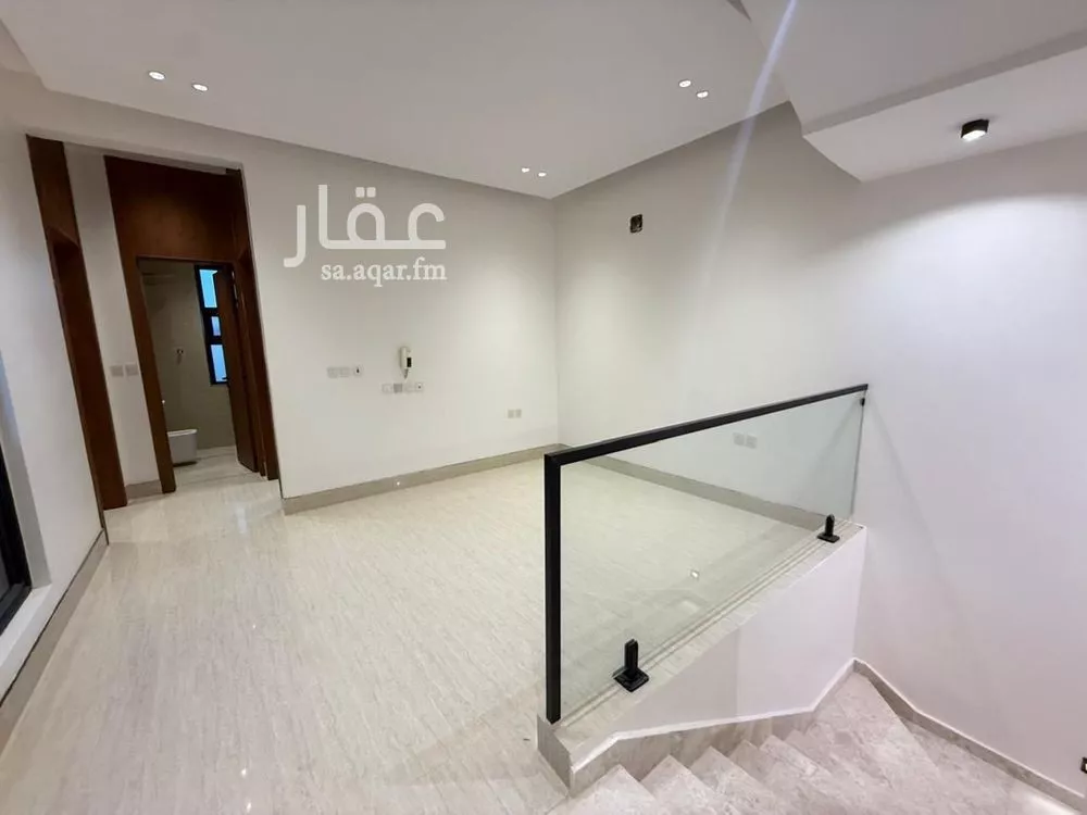 6 bedroom villa in Al Mahdiyyah 13