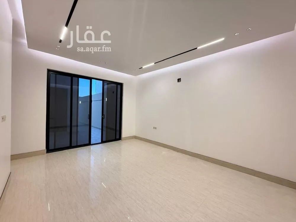 6 bedroom villa in Al Mahdiyyah 14