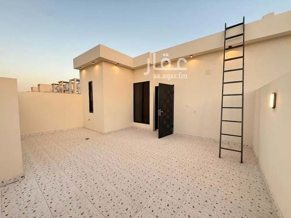 6 bedroom villa in Al Mahdiyyah 18