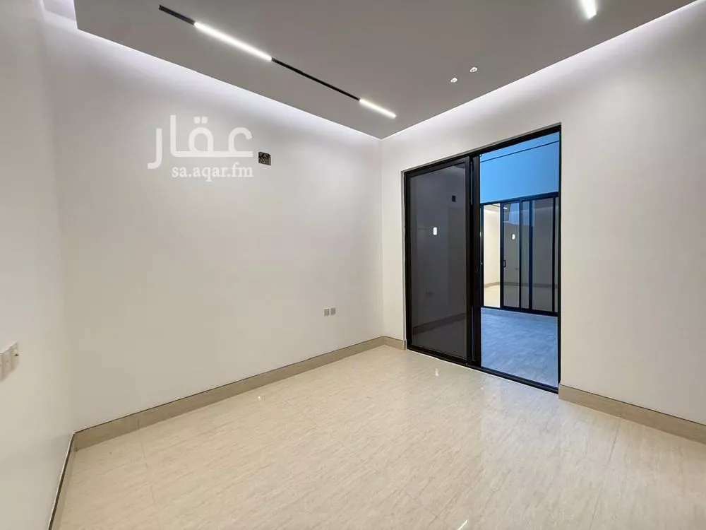 6 bedroom villa in Al Mahdiyyah 10