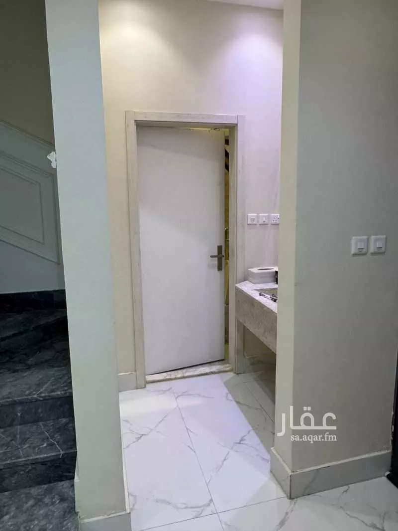فيلا 7 غرف في النرجس 19