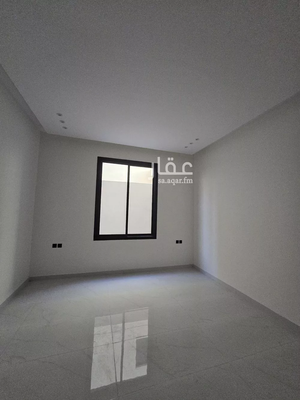 5 bedroom villa in Al Khaleej 11