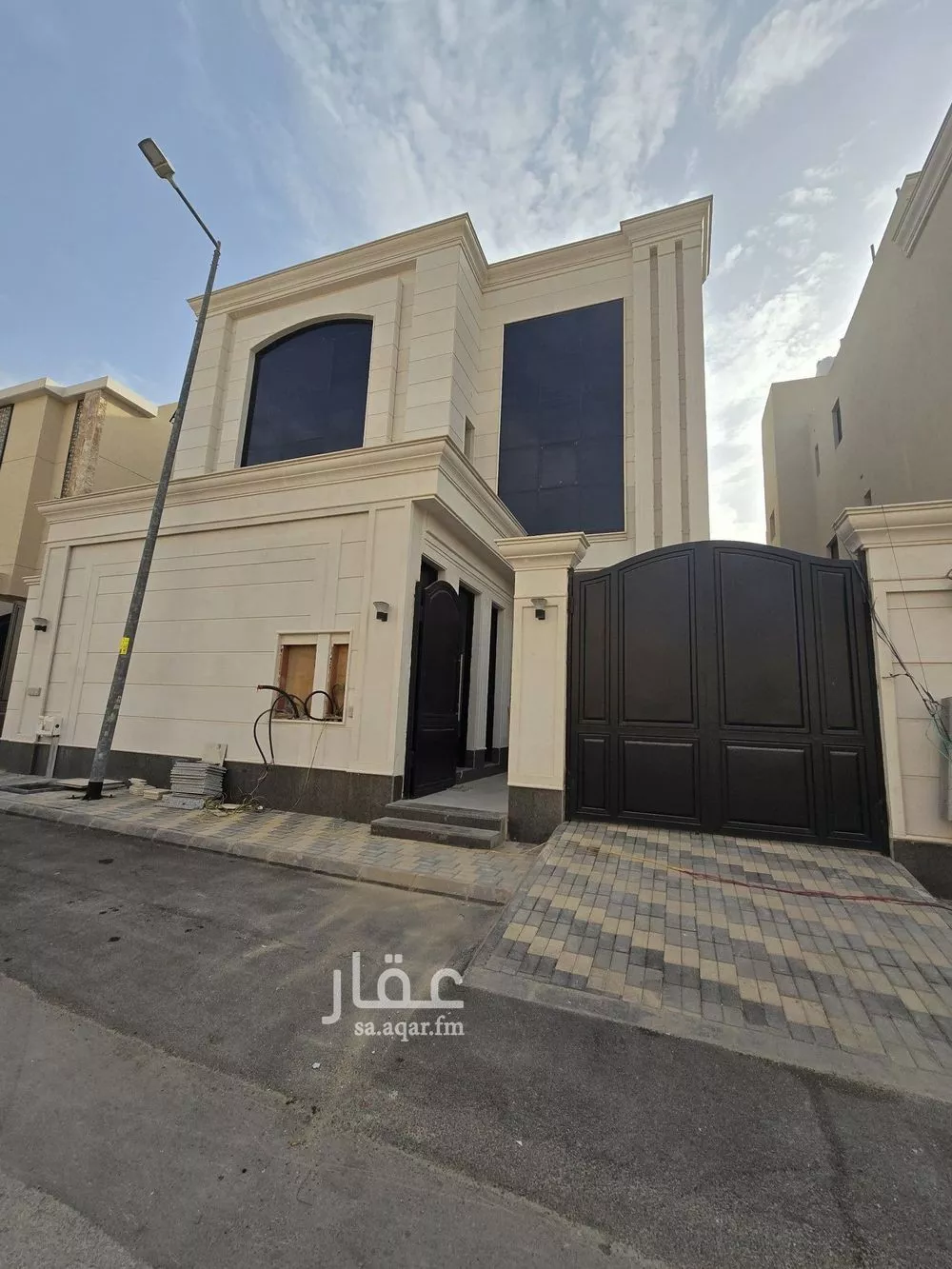 5 bedroom villa in Al Khaleej 10