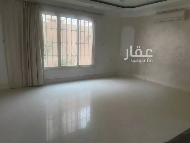 4 bedroom villa in King Fahd 8