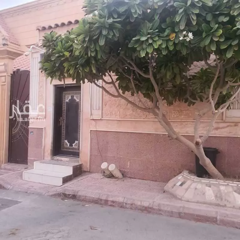 12 bedroom villa in Dhahrat Laban 2