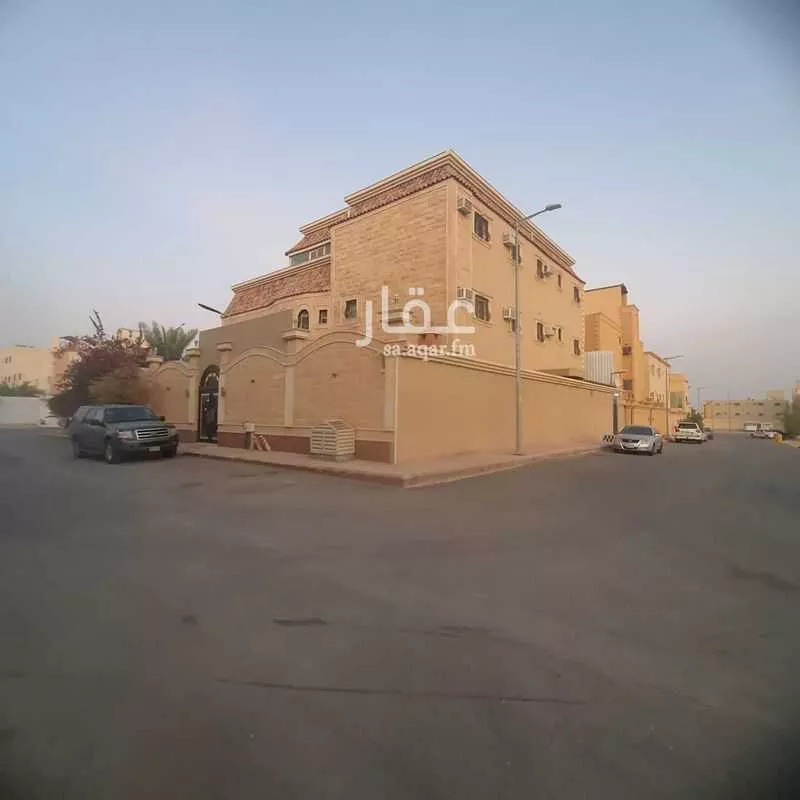 12 bedroom villa in Dhahrat Laban 4