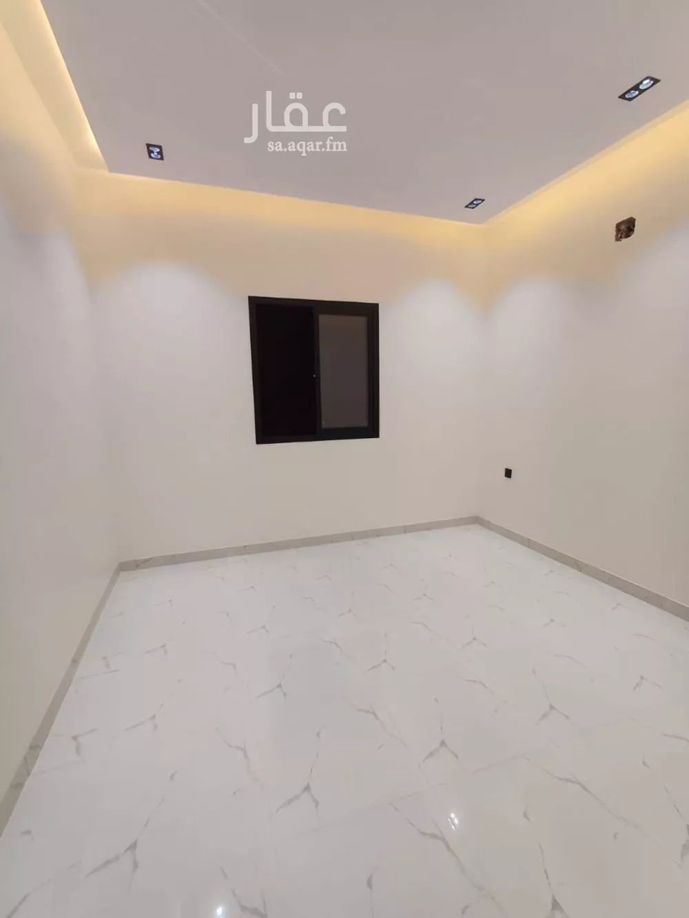 فيلا 8 غرف في الخليج 11