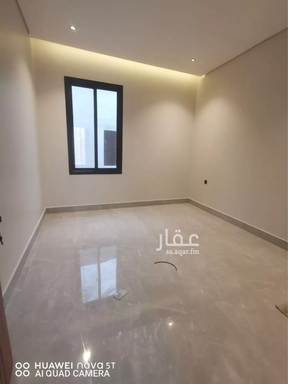 فيلا 7 غرف في الشرق 14