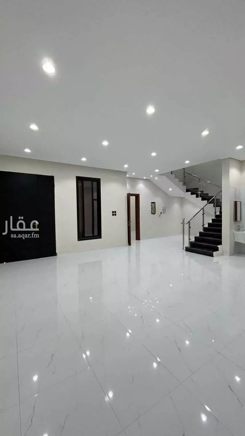 9 bedroom villa in Dhahrat Laban 6