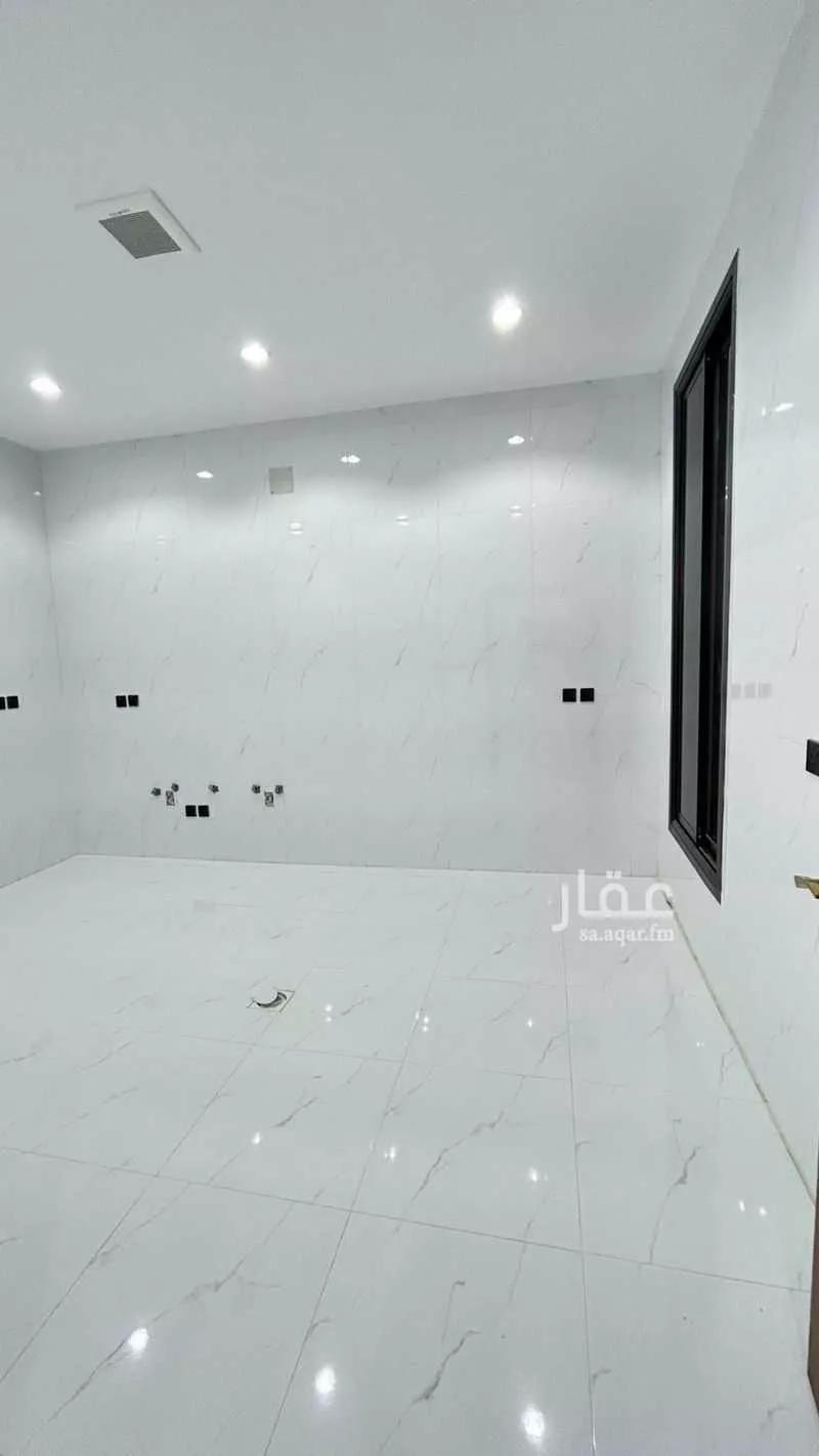 9 bedroom villa in Dhahrat Laban 8
