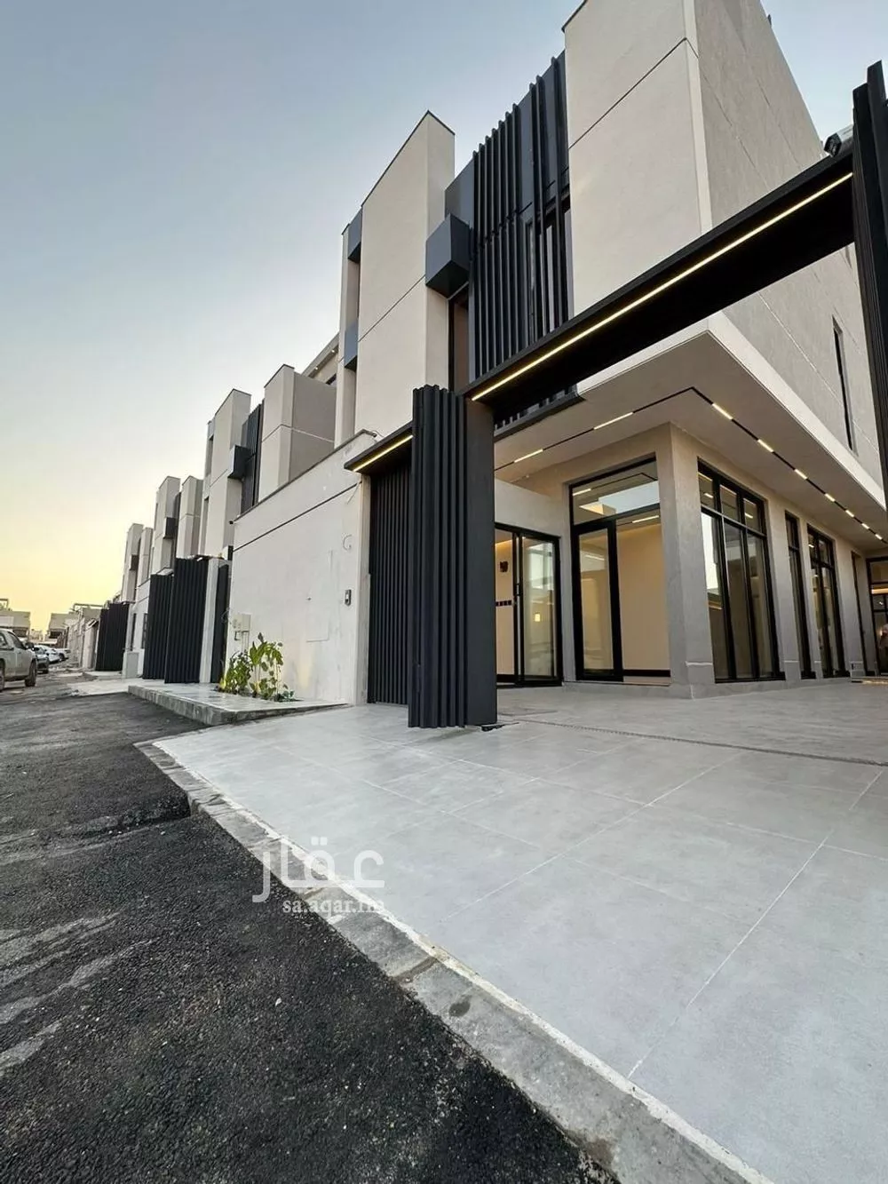 5 bedroom villa in Al Rimal 4