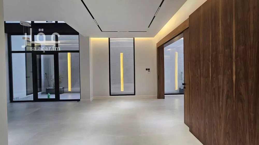 5 bedroom villa in Al Farouq 3