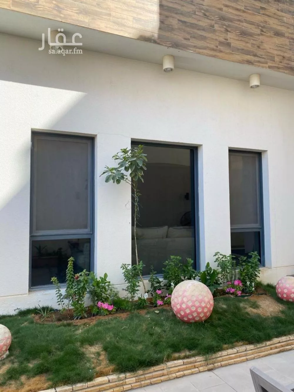 5 bedroom villa in Al Sahafah 2
