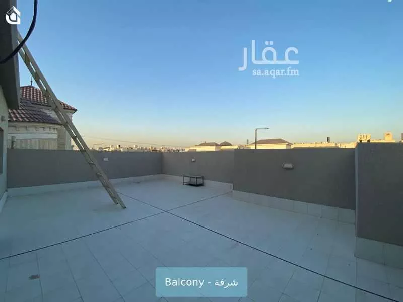 2 bedroom apartment in Al Malqa 8