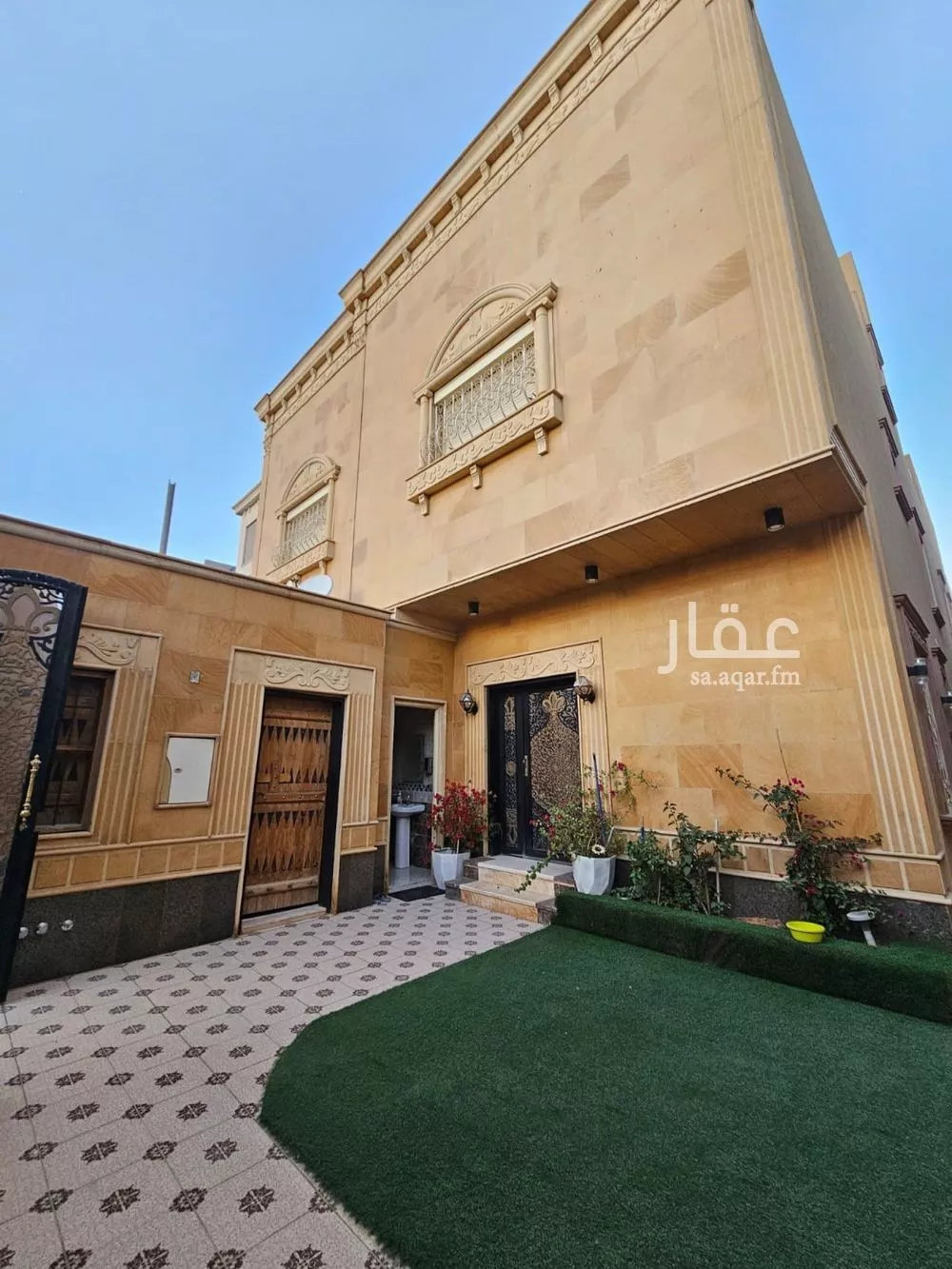 6 bedroom villa in Al Yasmin 3