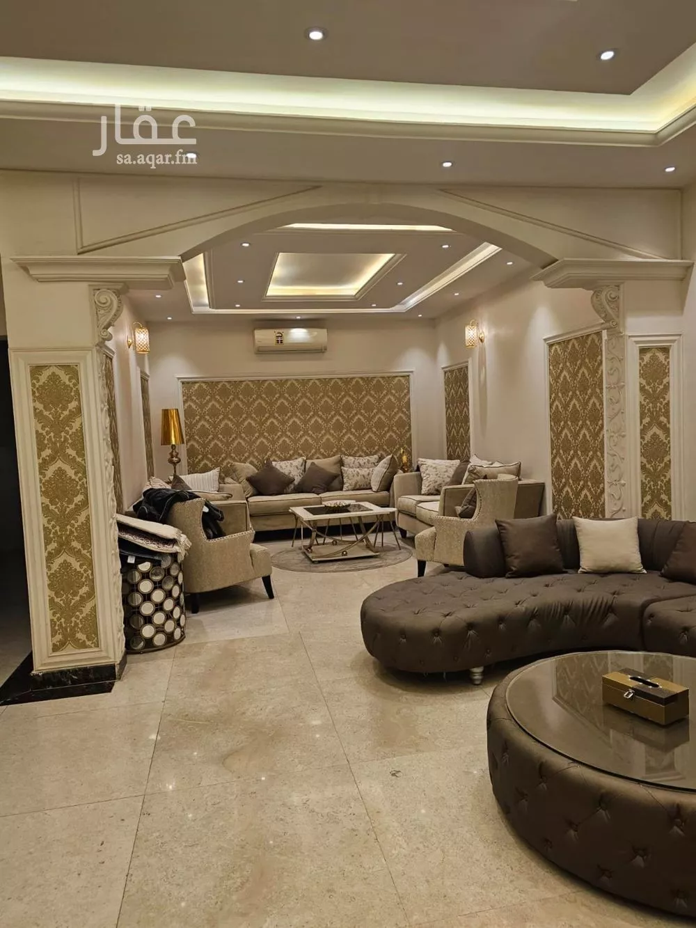 6 bedroom villa in Al Yasmin 7