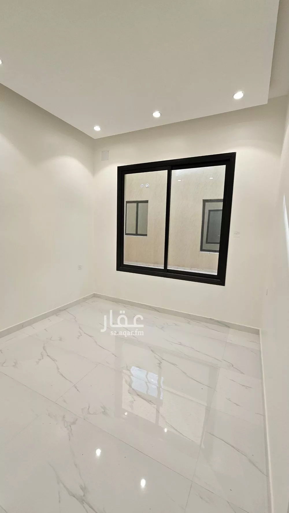 4 bedroom duplex in Al Janadriyah 15