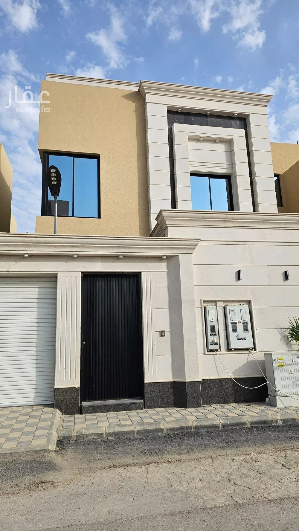 4 bedroom duplex in Al Janadriyah 25