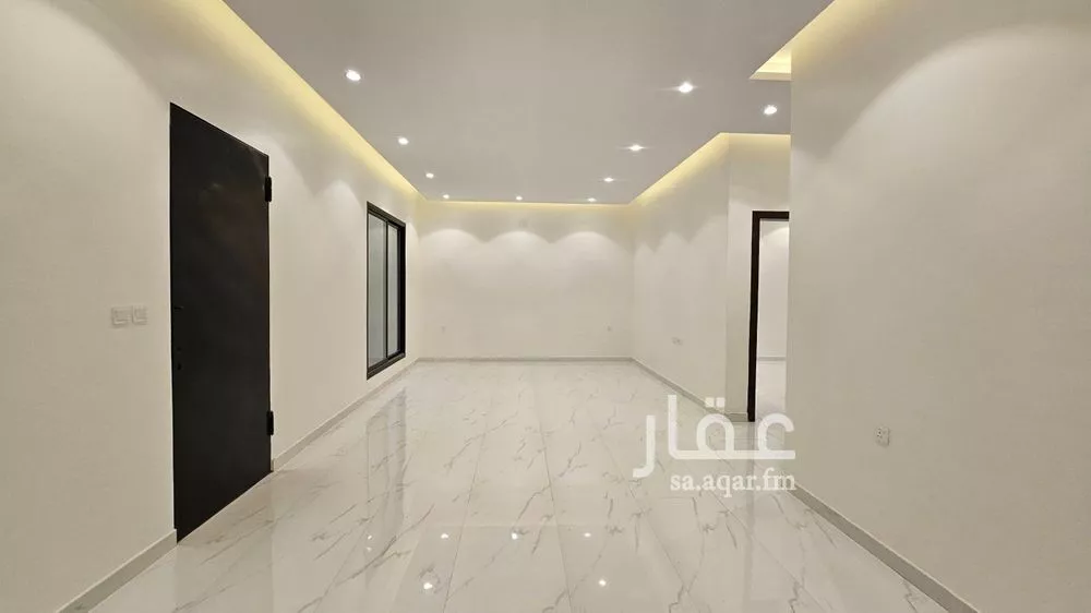 4 bedroom duplex in Al Janadriyah 5