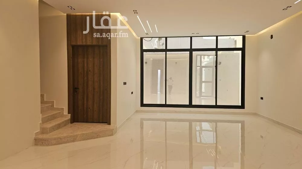 4 bedroom villa in Ash Sharq 7