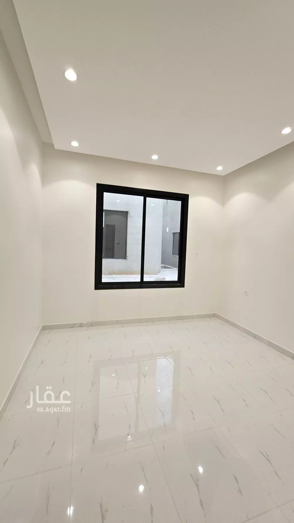 5 bedroom villa in Al Janadriyah 14
