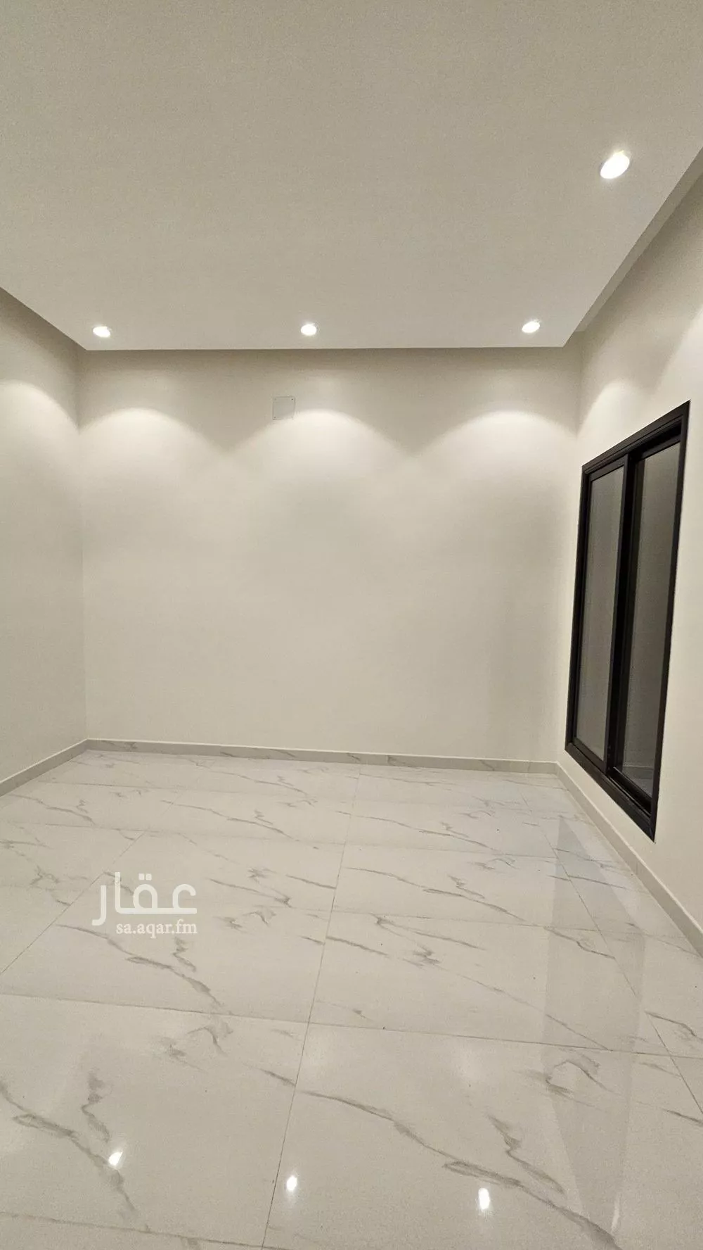 5 bedroom villa in Al Janadriyah 18