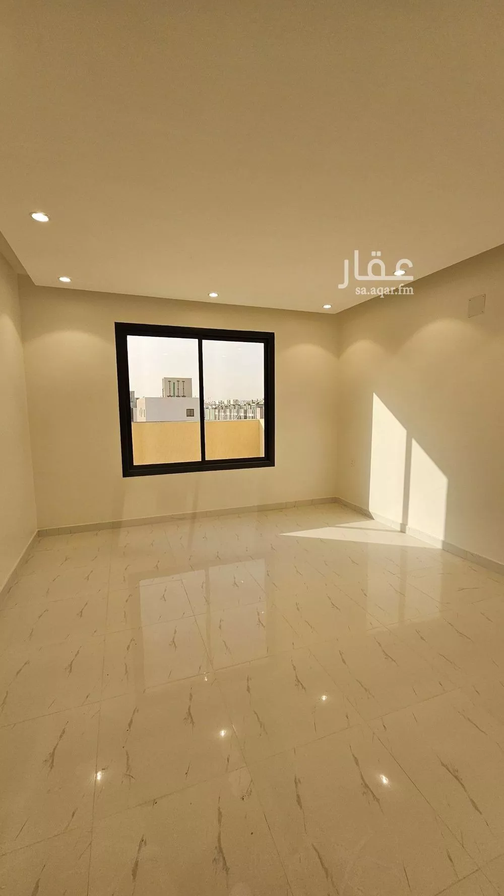 5 bedroom villa in Al Janadriyah 7