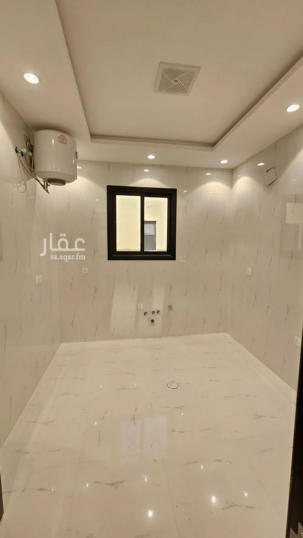 5 bedroom villa in Al Janadriyah 10