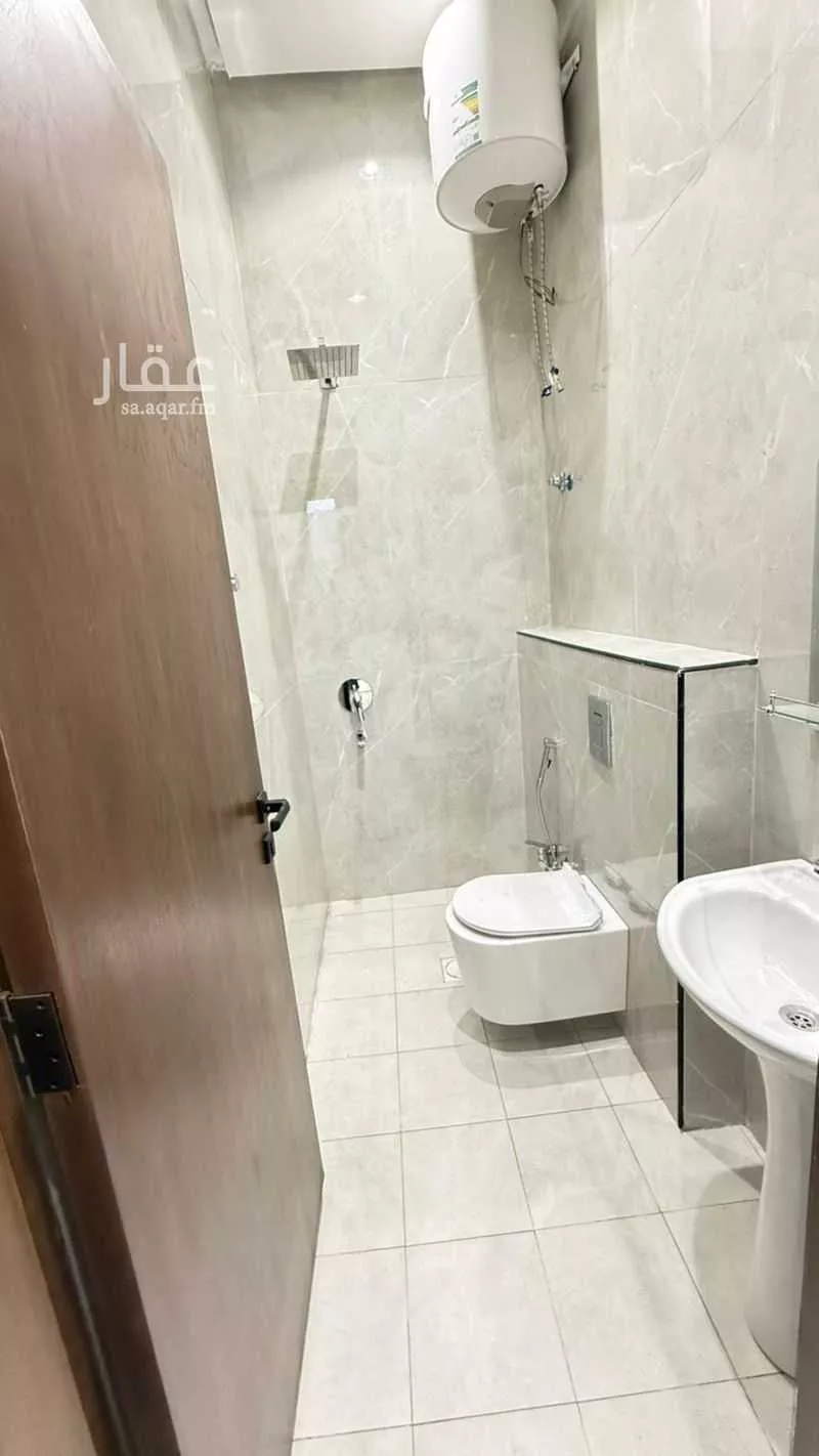 فيلا 5 غرف في العزيزية 11