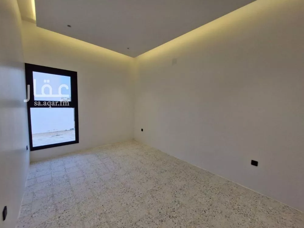 5 bedroom villa in Al Aridh 6
