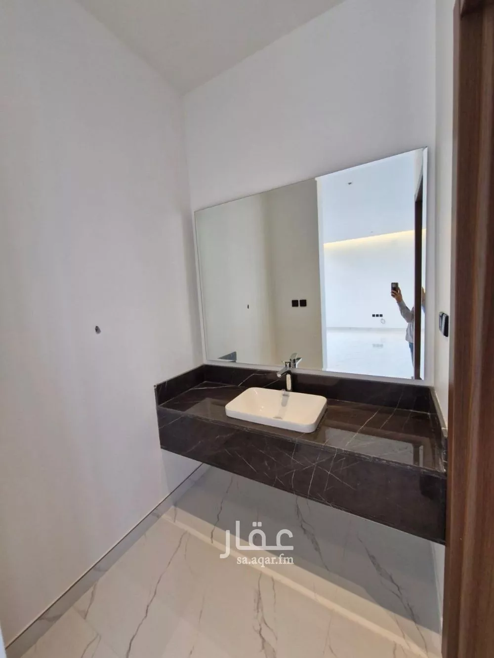 5 bedroom villa in Al Aridh 7