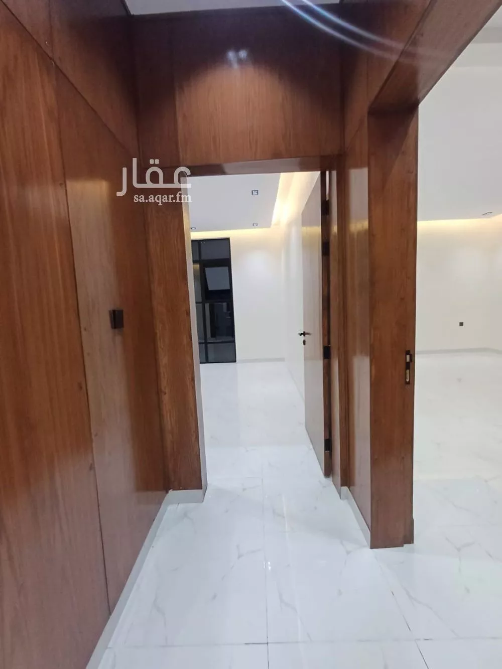 فيلا 8 غرف في الخليج 14