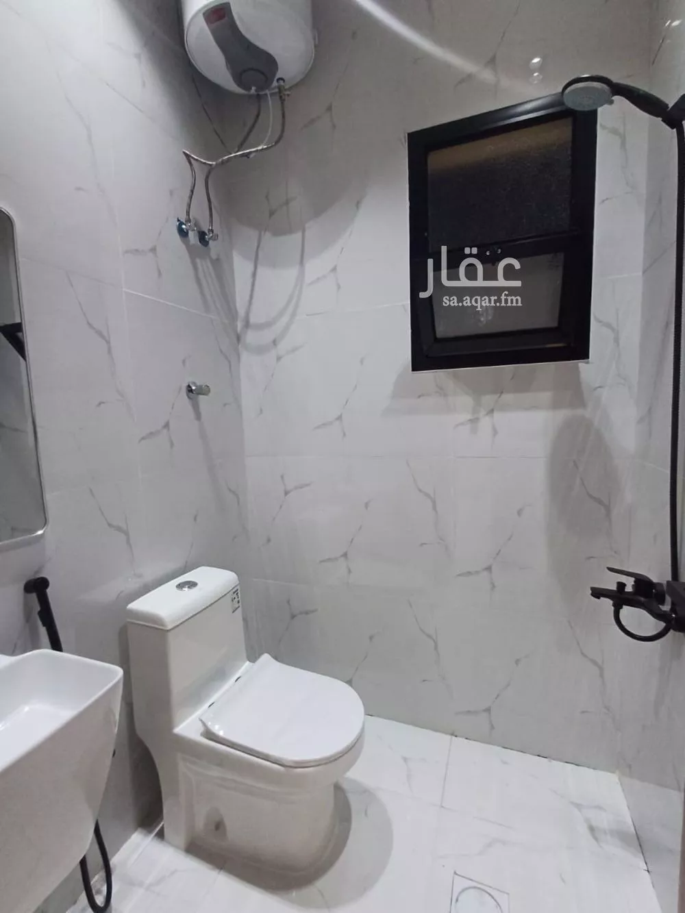 فيلا 8 غرف في الخليج 20