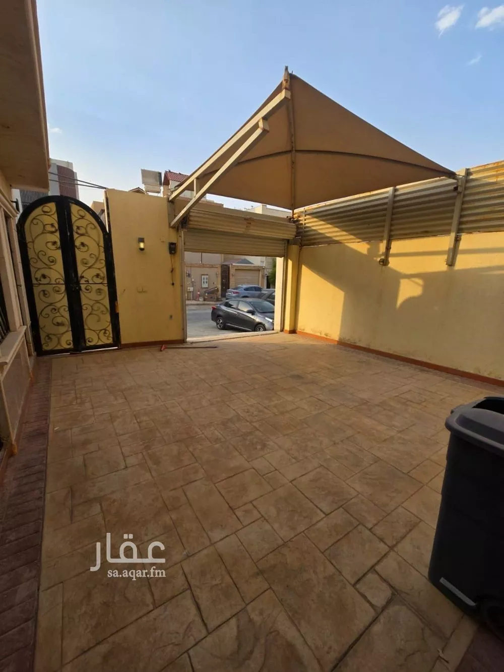 5 bedroom villa in Al Yasmin 6