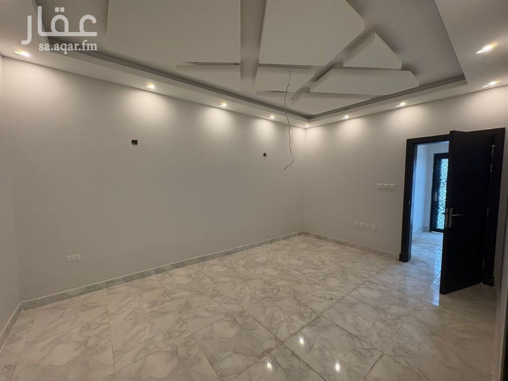 6 bedroom villa in Abdullah Fuad, Eastern Province 16