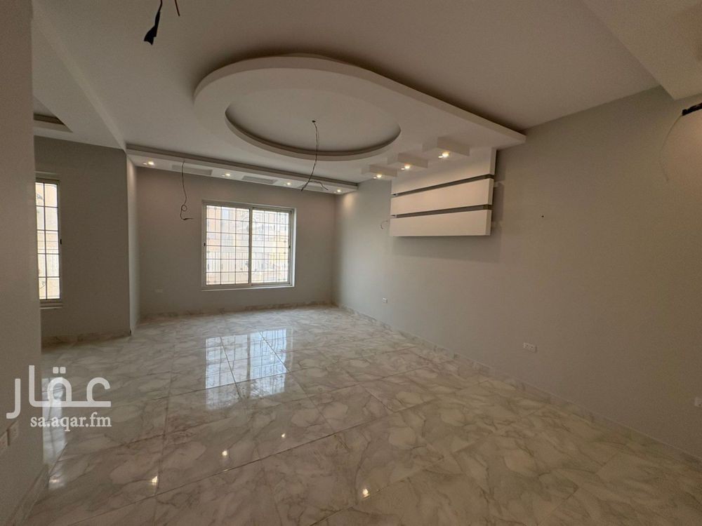 6 bedroom villa in Abdullah Fuad, Eastern Province 9