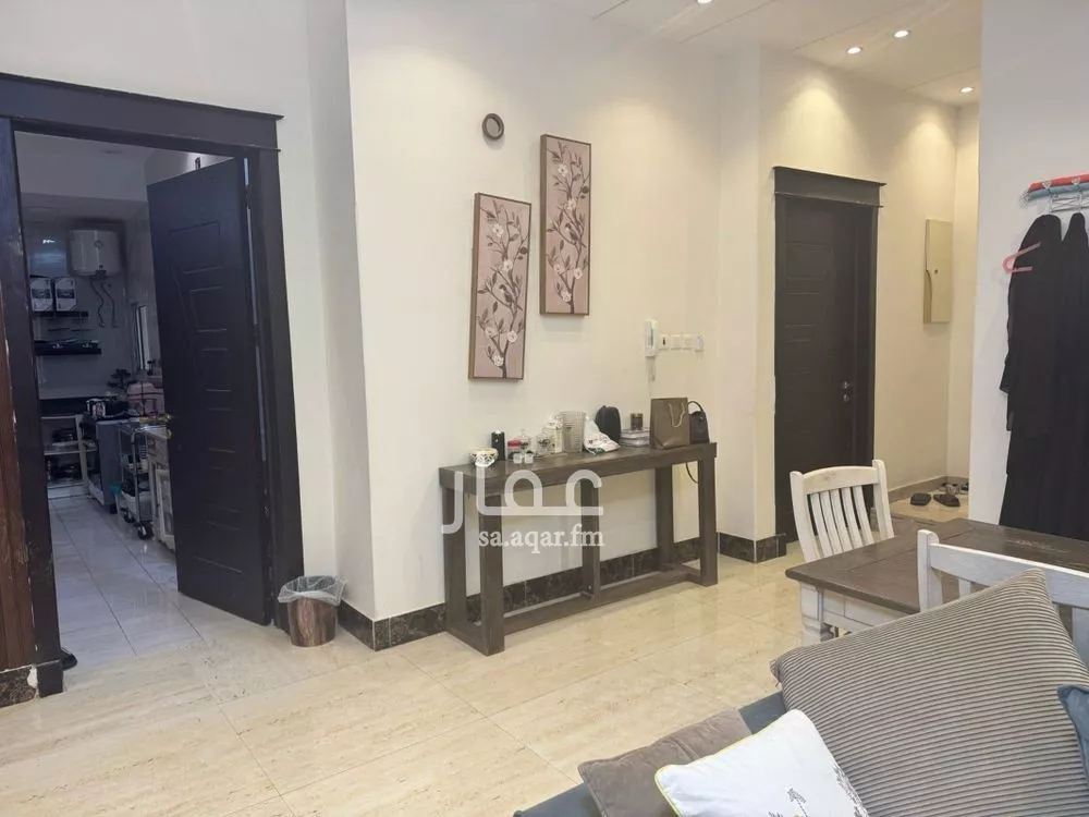 5 bedroom villa in Al Rimal 4