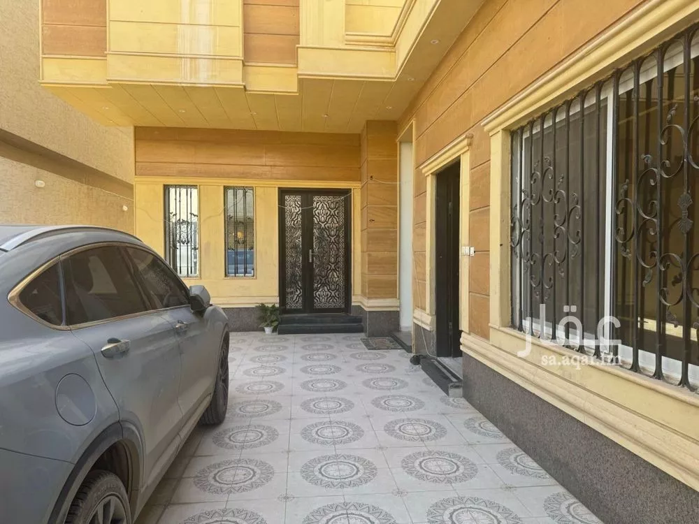 5 bedroom villa in Al Rimal 5