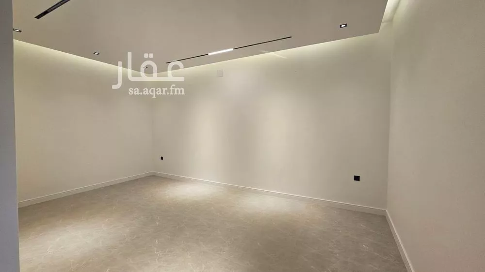 فيلا 5 غرف في الفاروق 8