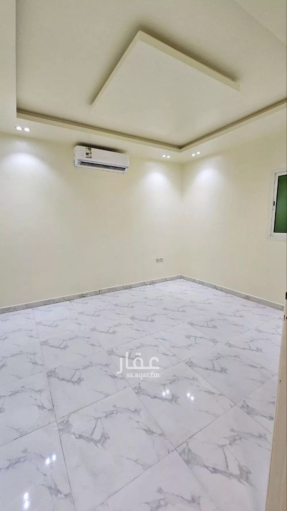 فيلا 9 غرف في العارض 7