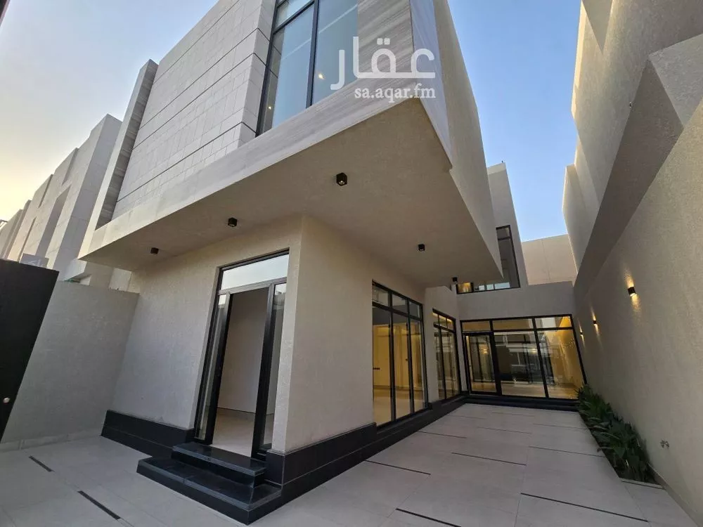 5 bedroom villa in Al Narjis 16